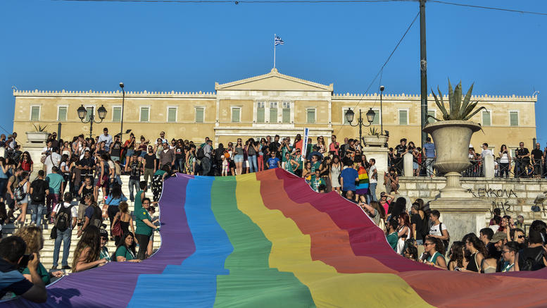parousa_athens_pride