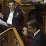 Μετωπική σύγκρουση Τσίπρα – Μητσοτάκη στη Βουλή
