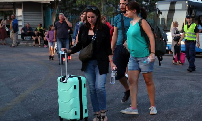 ΦΩΤΙΑ ΣΤΟ ΠΛΟΙΟ «ΕΛΕΥΘΕΡΙΟΣ ΒΕΝΙΖΕΛΟΣ»