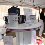 Παρίσι: 350.000 ευρώ συγκεντρώθηκαν από το παζάρι του Ελιζέ