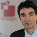 Ζ. Ντάρβας (Bruegel): Δεν θα συμβούλευα να ζητηθεί ακύρωση της συνταξιοδοτικής μεταρρύθμισης