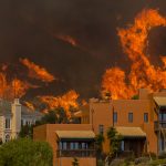 Πύρινη κόλαση στην Καλιφόρνια – Φόβοι για εκατόμβη νεκρών