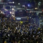Τρέλα των οπαδών της Μπόκα στην αναχώρηση της ομάδας για Μαδρίτη (vid)