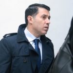 Μανιαδάκης: «Είμαι εδώ. Το φωνάζω δυνατά»