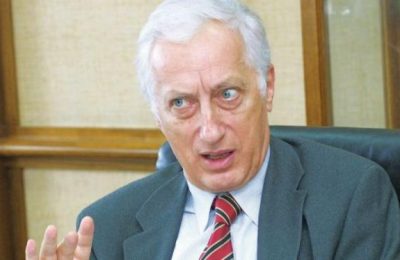 ομότιμος καθηγητής της Νομικής Σχολής Αθηνών και πρώην Υπουργός Δικαιοσύνης, Μιχάλης Σταθόπουλος
