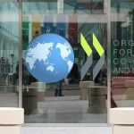 Μέτρα υπέρ της μεσαίας τάξης ζητάει ο ΟΟΣΑ