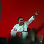 Τσίπρας από τη Λάρισα: «Ο λαός δεν ξεχνά ποιοι χρεοκόπησαν τον τόπο»
