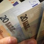 Ανοίγει ο δρόμος για την αναδρομική διεκδίκηση του 13ου και 14ου μισθού στους εργαζόμενους στα νομικά πρόσωπα