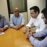 Ο Αλ.Τσίπρας με τους εργαζόμενους στην Δημοτική Αστυνομία του Δ.Αθηναίων