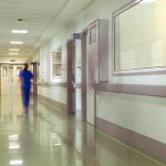 Εκτίναξη οφειλών δημόσιας υγείας προς ιδιώτες