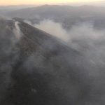 Σε εξέλιξη φωτιά στον Υμηττό – Εκκενώθηκαν κατοικίες