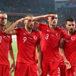 Ο στρατιωτικός χαιρετισμός των Τούρκων, λόγω Συρίας