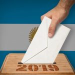 Αργεντινή: Φαβορί στις κάλπες ο περονιστής υποψήφιος Α. Φερνάντες