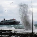 Κύμα ψύχους στην Αττική και ισχυροί άνεμοι- Απαγορευτικό απόπλου