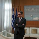 Μέσω βιντεοκλήσης οι επαφές του πρωθυπουργού με τους πολιτικούς αρχηγούς