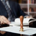 Αποχή συμβολαιογράφων από μεταβιβάσεις ακινήτων και πλειστηριασμούς