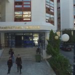 Κουκουλοφόροι έκαναν «γυαλιά καρφιά» τα γραφεία της ΔΑΠ ΝΔΦΚ στα ΠΑ.ΠΕΙ.