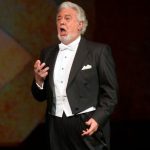 O Πλάθιντο Ντομίνγκο ζητά συγγνώμη από τις γυναίκες που τον κατηγορούν για σεξουαλική παρενόχληση