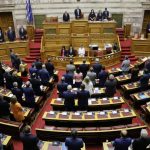 Boυλή: Ενός λεπτού σιγή στη μνήμη του Μανώλη Γλέζου