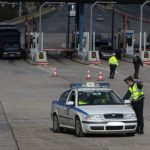 «Φρένο» στους επίδοξους εκδρομείς του Πάσχα – Αυστηροί έλεγχοι και τσουχτερά πρόστιμα