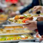 Γεύματα ευγνωμοσύνης σε γιατρούς και νοσηλευτές από γνωστά εστιατόρια και τον Δήμο Αθηναίων